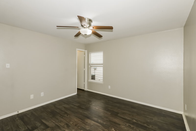 1,560/Mo, 6154 Settlers Lake Cir E Katy, TX 77449 Main Bedroom View 2