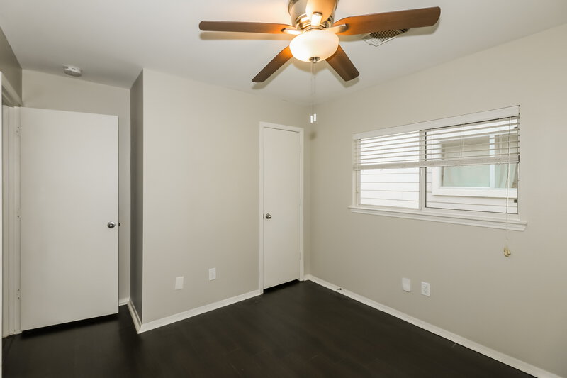 1,560/Mo, 6154 Settlers Lake Cir E Katy, TX 77449 Bedroom View 2