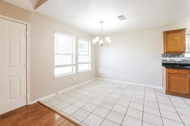 1,915/Mo, 3030 Hummingbird Ln Humble, TX 77396 Dining Room View