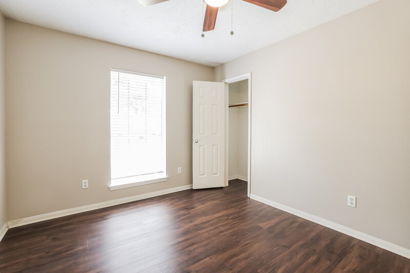 1,915/Mo, 3030 Hummingbird Ln Humble, TX 77396 Bedroom View