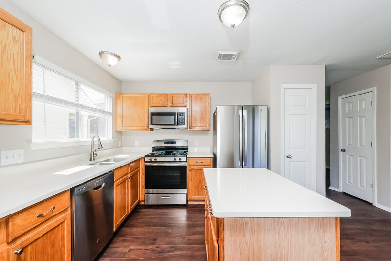 1,645/Mo, 1043 Verde Trails Dr Houston, TX 77073 Kitchen View