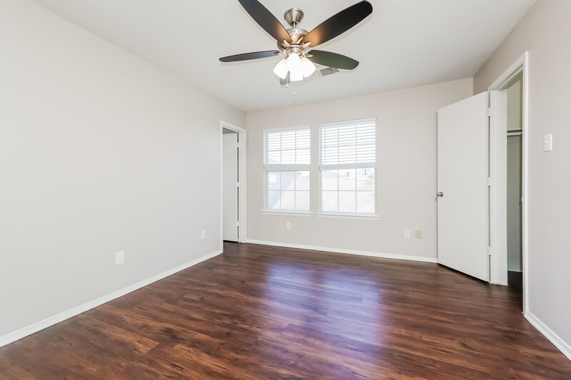 1,645/Mo, 1043 Verde Trails Dr Houston, TX 77073 Main Bedroom View