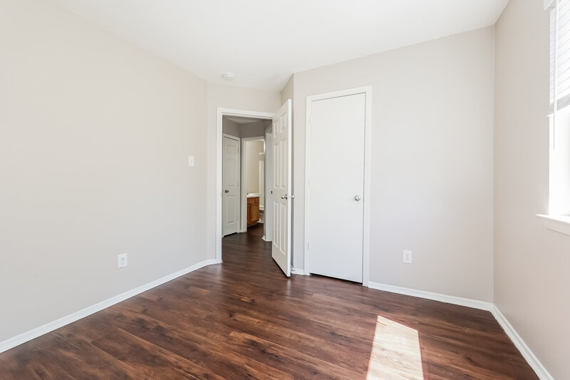 1,645/Mo, 1043 Verde Trails Dr Houston, TX 77073 Bedroom View 2