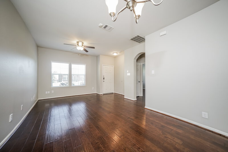 1,690/Mo, 4043 Mossy Place Ln Spring, TX 77388 Living Room View