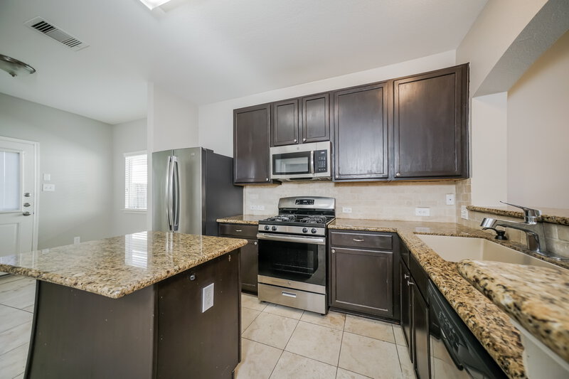 1,690/Mo, 4043 Mossy Place Ln Spring, TX 77388 Kitchen View