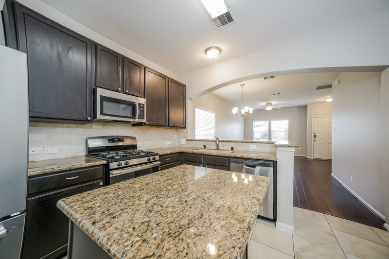 1,690/Mo, 4043 Mossy Place Ln Spring, TX 77388 Kitchen View 2