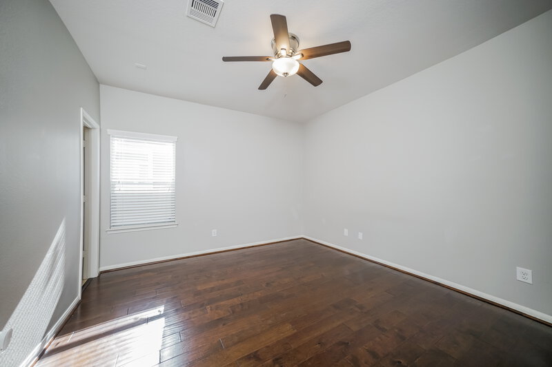 1,690/Mo, 4043 Mossy Place Ln Spring, TX 77388 Main Bedroom View
