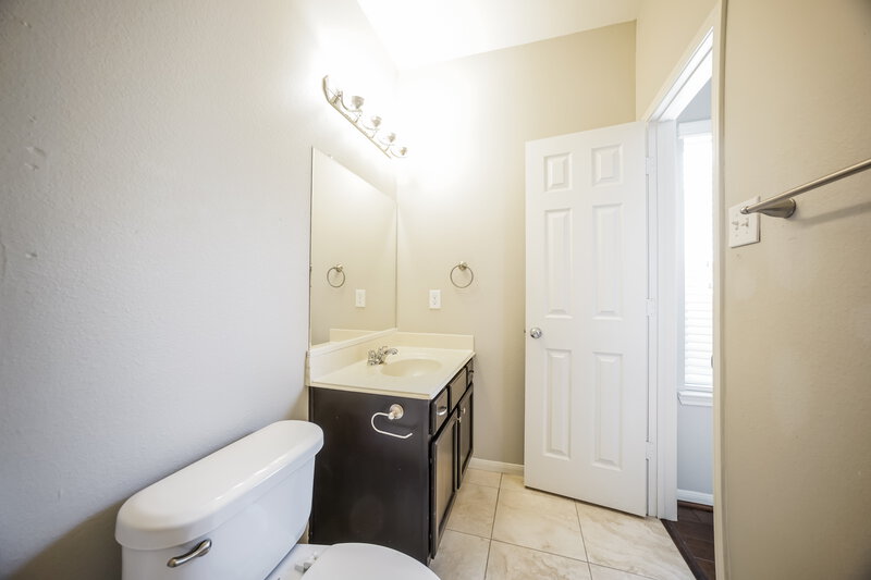 1,750/Mo, 4043 Mossy Place Ln Spring, TX 77388 Bathroom View