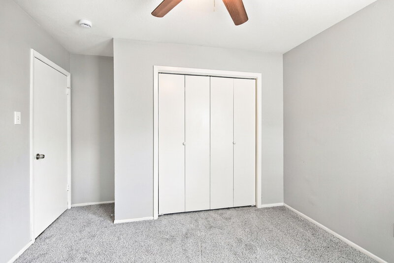 1,685/Mo, 10318 Bushy Creek Dr Houston, TX 77070 Bedroom View 3