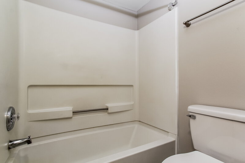 2,660/Mo, 19114 Timber Way Dr Humble, TX 77346 Bathroom View