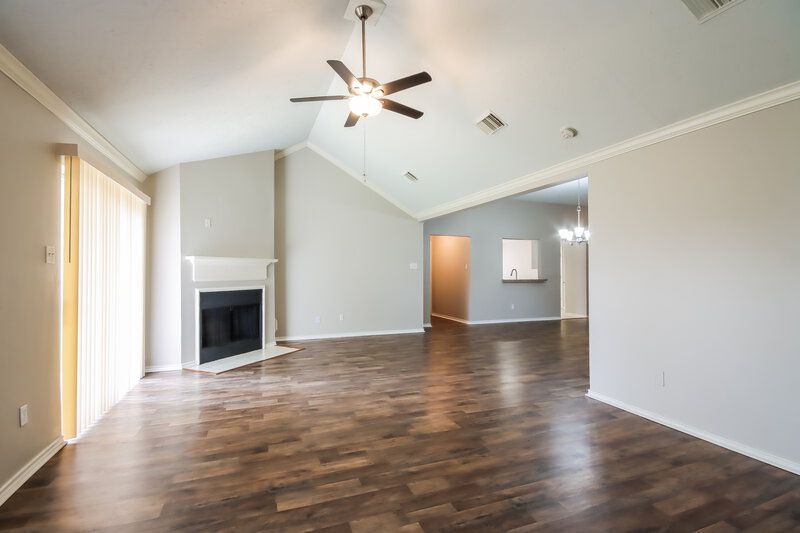 2,115/Mo, 5915 Culross Close Humble, TX 77346 Living Room View 2