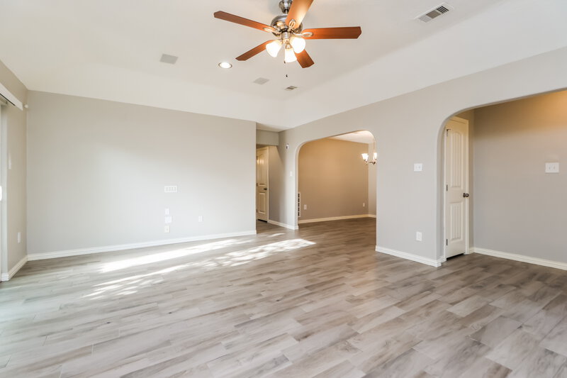 1,805/Mo, 10806 Clear Fork Dr Humble, TX 77396 Living Room View