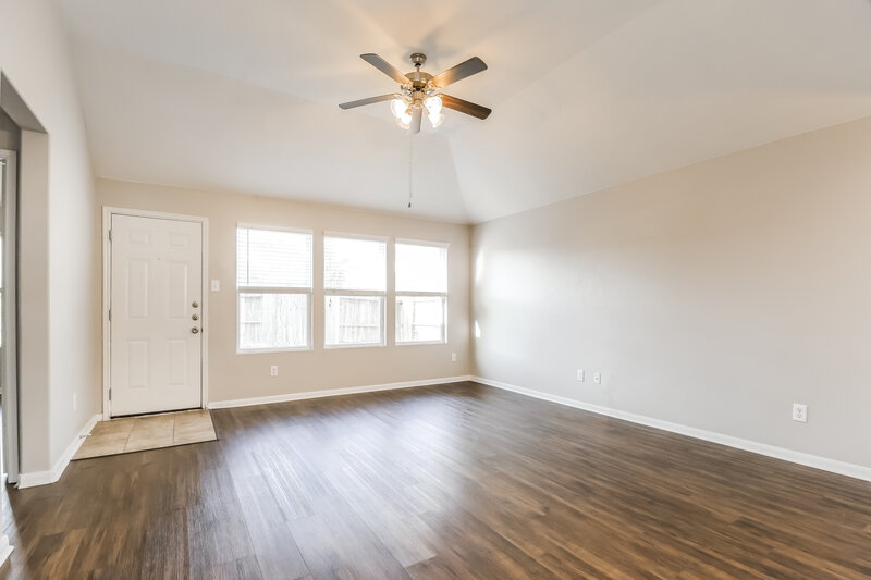 1,930/Mo, 9920 Hyacinth Way Conroe, TX 77385 Living Room View