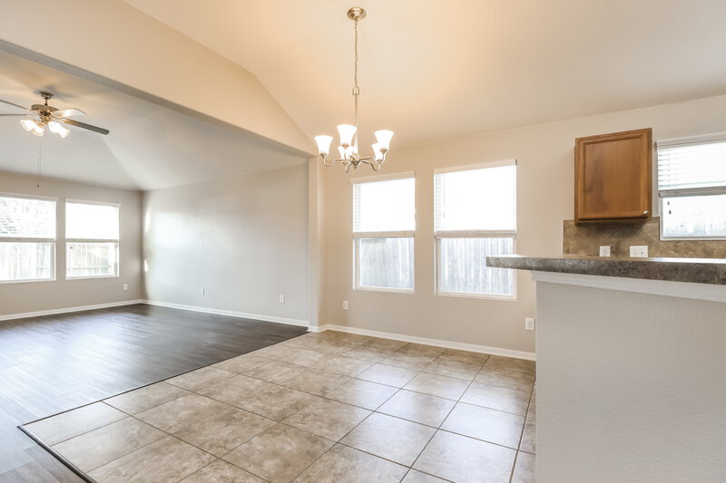 1,930/Mo, 9920 Hyacinth Way Conroe, TX 77385 Dining Room View