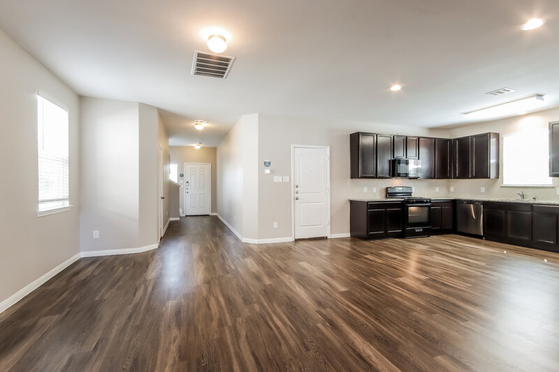 2,170/Mo, 5723 Flinders River Trail Katy, TX 77449 Living Room View 2