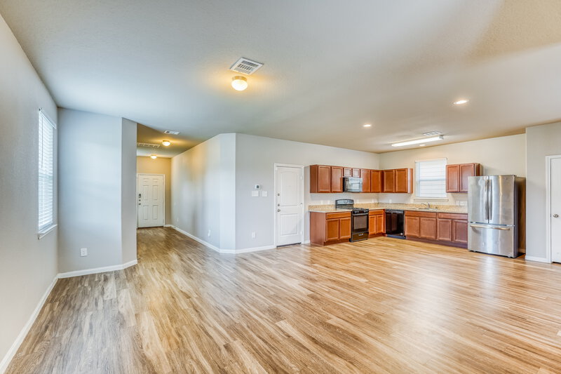 1,895/Mo, 18606 Cooper Ravine Way Katy, TX 77449 Living Room View 2