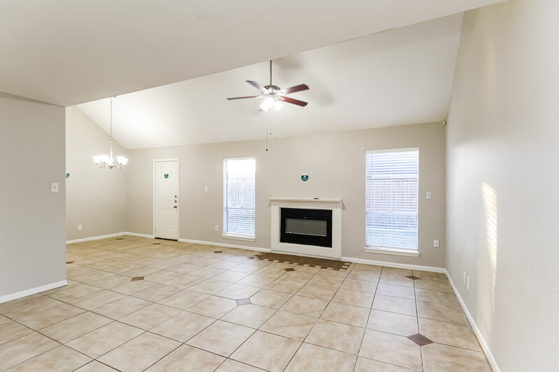 1,860/Mo, 9934 Glen Jay Ct Conroe, TX 77385 Living Room View