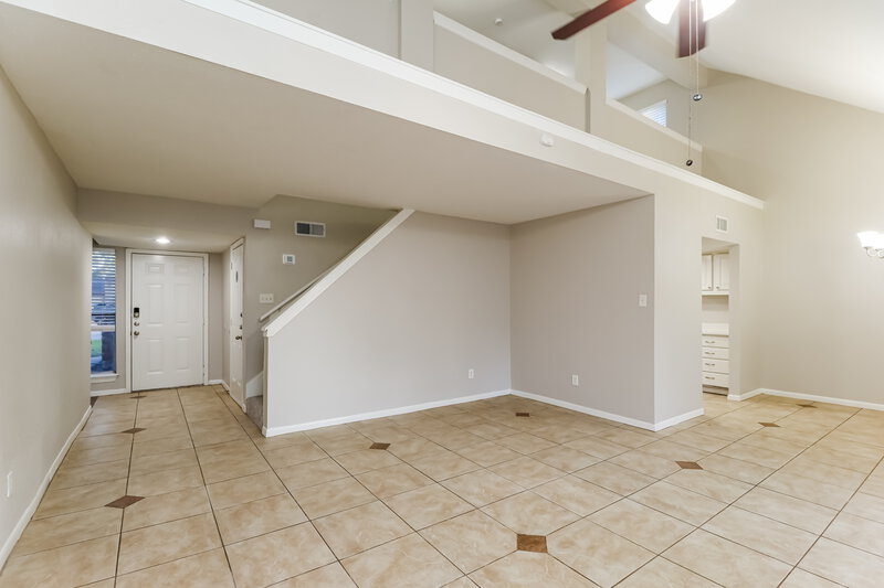 1,860/Mo, 9934 Glen Jay Ct Conroe, TX 77385 Living Room View 2