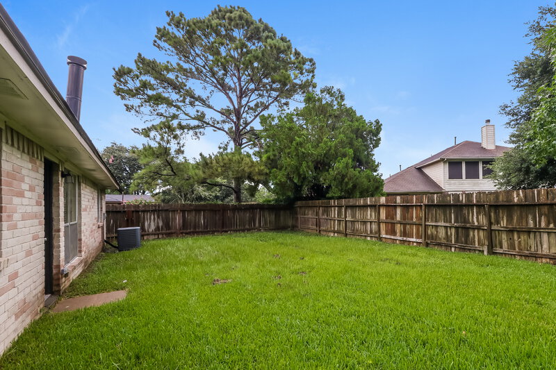 1,795/Mo, 2631 Dawn Star Dr Missouri City, TX 77489 Rear View
