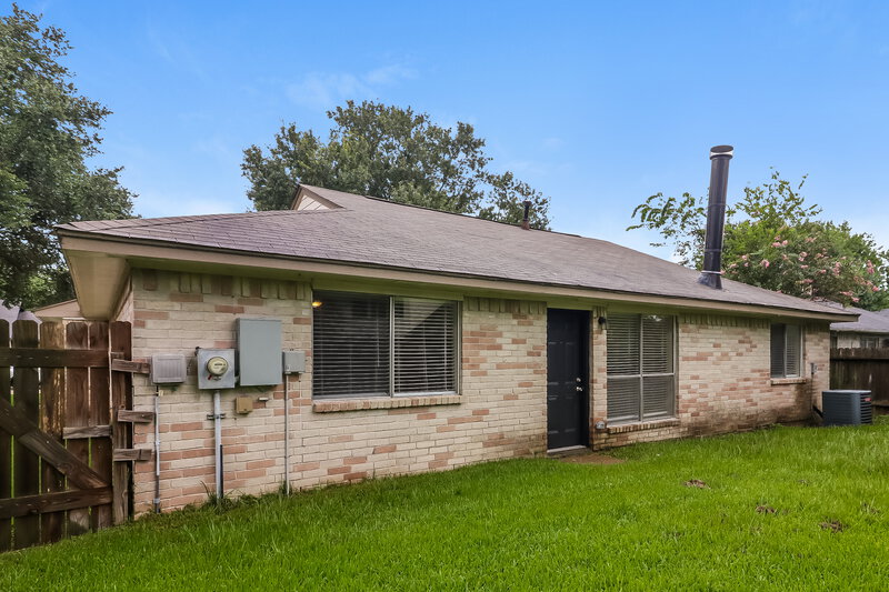 1,795/Mo, 2631 Dawn Star Dr Missouri City, TX 77489 Rear View 2