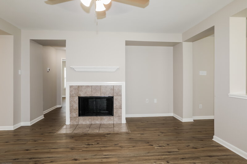 2,055/Mo, 19807 Hollington Dr Tomball, TX 77375 Family Room View