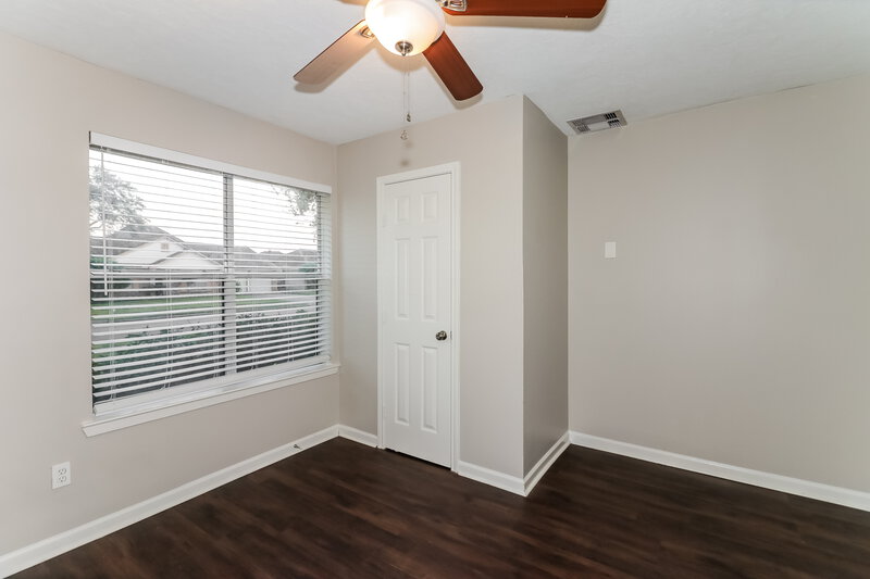 2,315/Mo, 2810 Forest Hills Drive League City, TX 77573 Bedroom View 3
