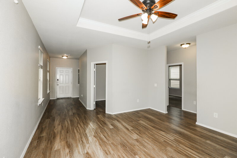 1,895/Mo, 14715 Sierra Garden Drive Houston, TX 77069 Living Room View