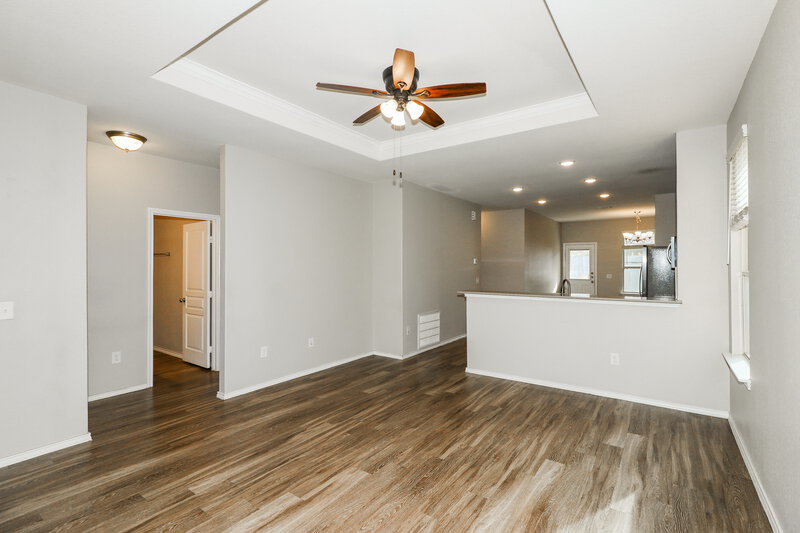 1,895/Mo, 14715 Sierra Garden Drive Houston, TX 77069 Living Room View 2