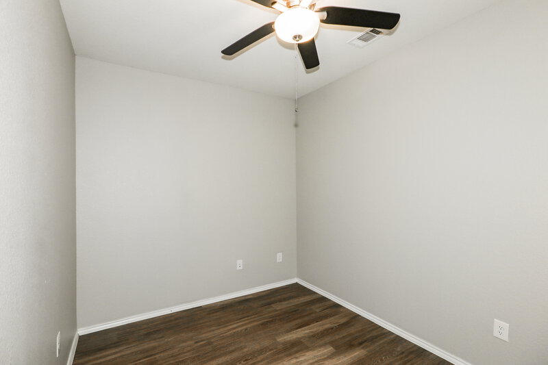 1,895/Mo, 14715 Sierra Garden Drive Houston, TX 77069 Bedroom View 3