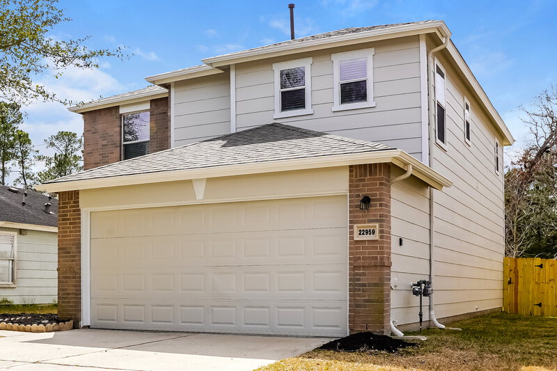 2,120/Mo, 22959 Twisting Pine Dr Spring, TX 77373 Front View 2