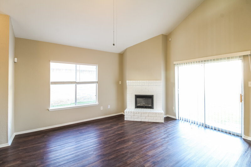 1,790/Mo, 16222 Samoa Way Houston, TX 77053 Living Room View 2