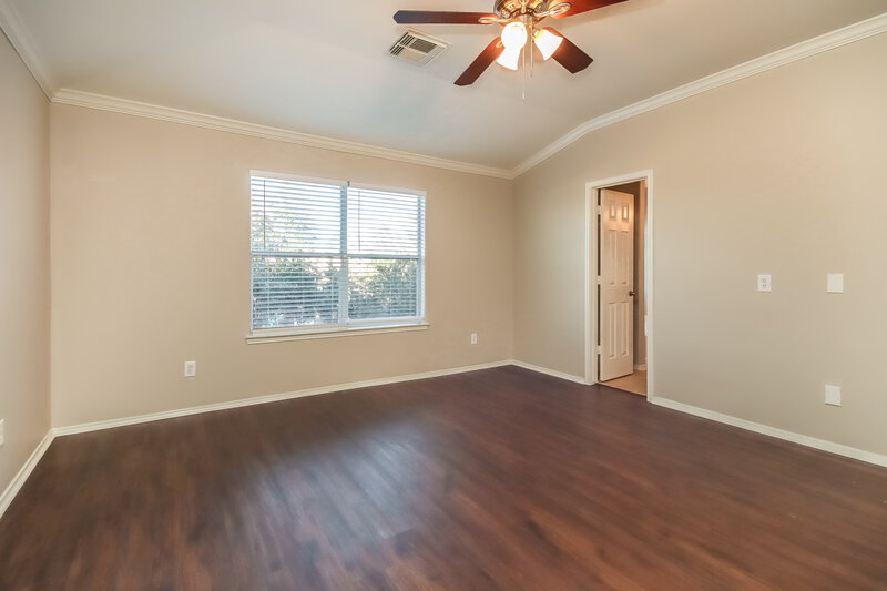 2,055/Mo, 14106 Chelseahurst Lane Houston, TX 77047 Main Bedroom View