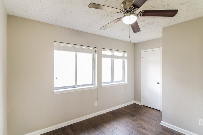 2,060/Mo, 415 Charidges Drive Houston, TX 77034 Bedroom View