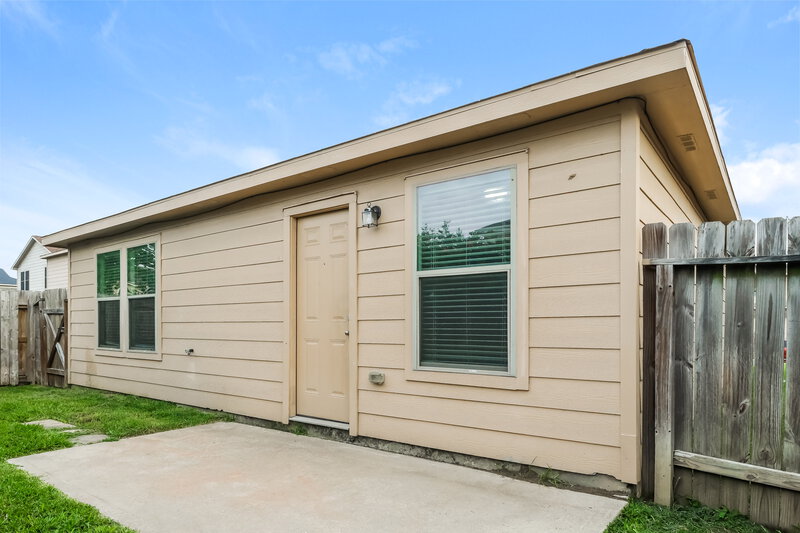 1,855/Mo, 13450 Gardenia Mist Lane Houston, TX 77044 Rear View