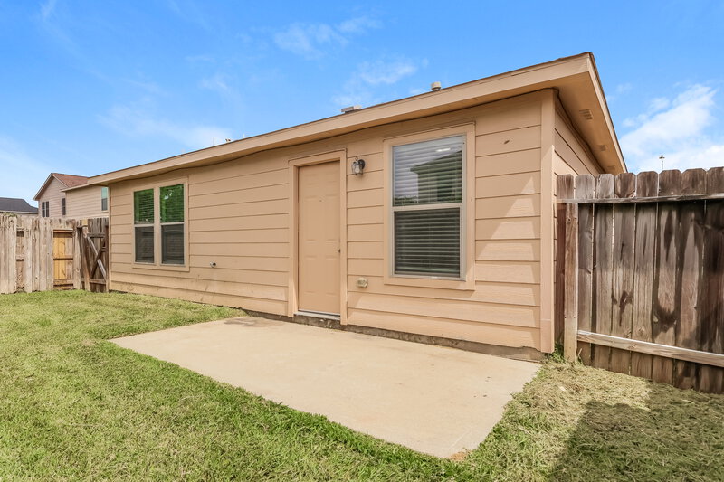 1,840/Mo, 13450 Gardenia Mist Lane Houston, TX 77044 Rear View
