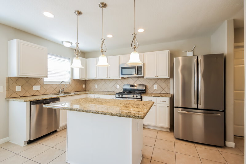 2,120/Mo, 22454 Highland Point Ln Spring, TX 77373 Kitchen View