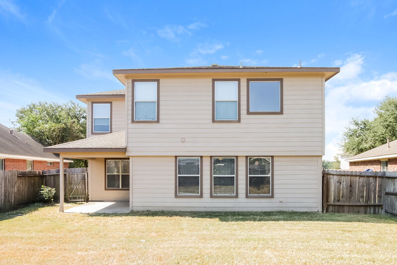 2,120/Mo, 22454 Highland Point Ln Spring, TX 77373 Rear View