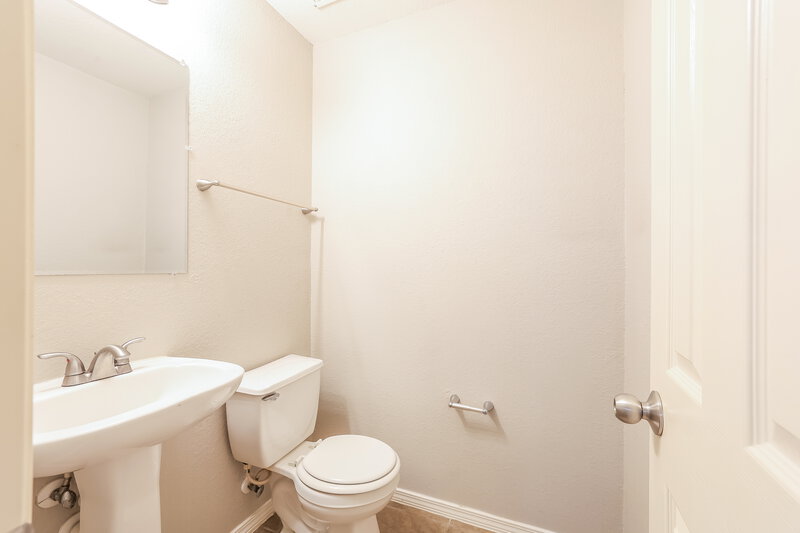 1,925/Mo, 6030 NW Creek Cir Houston, TX 77086 Bedroom View 4
