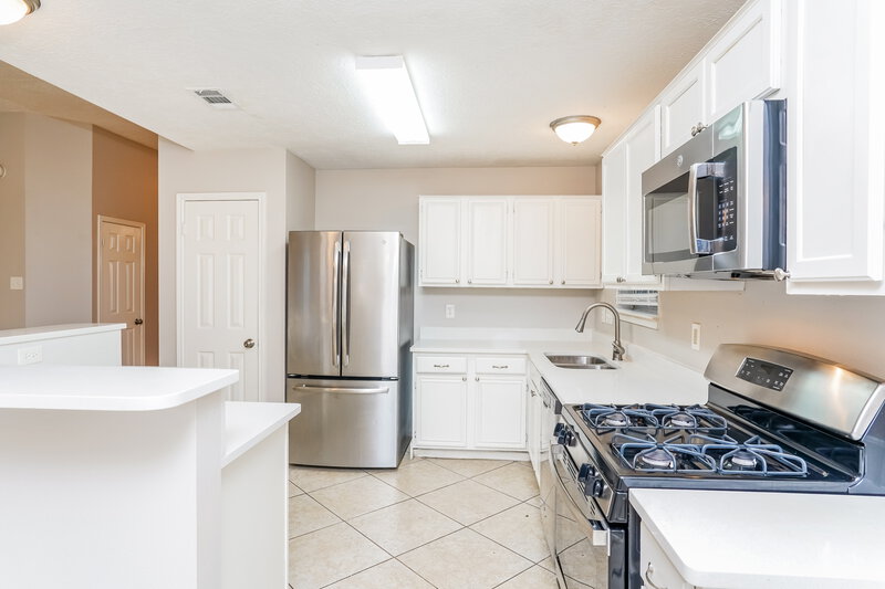 2,005/Mo, 14514 Lone Willow Ln Missouri City, TX 77489 Kitchen View