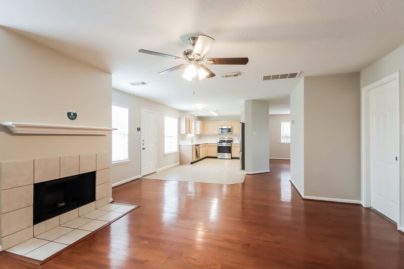 2,055/Mo, 2842 Fox Ravine Dr Spring, TX 77386 Living Room View 2