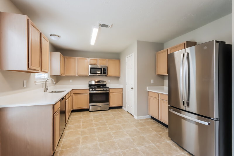 2,055/Mo, 2842 Fox Ravine Dr Spring, TX 77386 Kitchen View