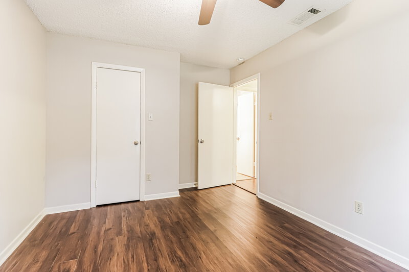 1,465/Mo, 18606 Hiddenbay Way Spring, TX 77379 Bedroom View