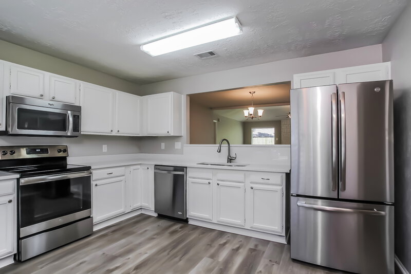 2,135/Mo, 314 Thistlewood Ct League City, TX 77573 Kitchen View 2