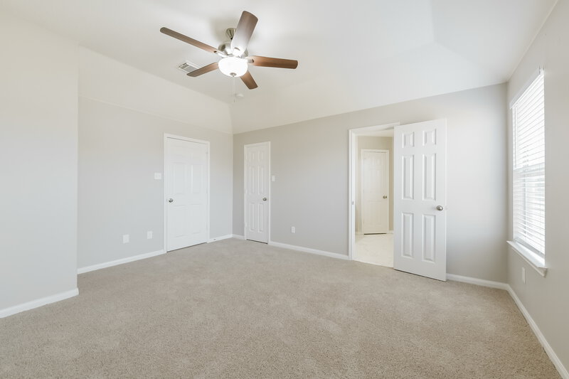 2,245/Mo, 13215 Dennis Way Lane Houston, TX 77044 Master Bedroom View
