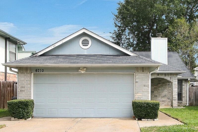 3 Bedroom House – 4210 Hawk Meadow Dr, Katy, TX 77449