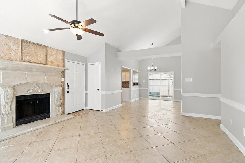 1,815/Mo, 4210 Hawk Meadow Dr Katy, TX 77449 Living Room View