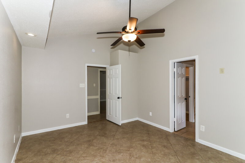 1,905/Mo, 4210 Hawk Meadow Dr Katy, TX 77449 Main Bedroom View 2