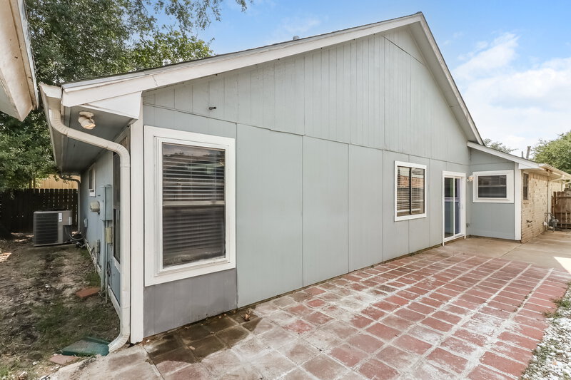 1,905/Mo, 4210 Hawk Meadow Dr Katy, TX 77449 Rear View