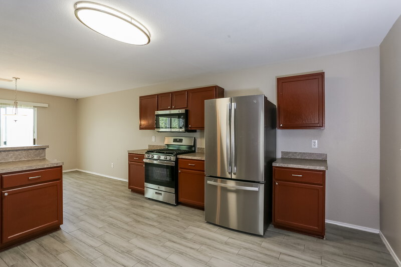 2,910/Mo, 2922 Junction Dr Houston, TX 77045 Kitchen View 2