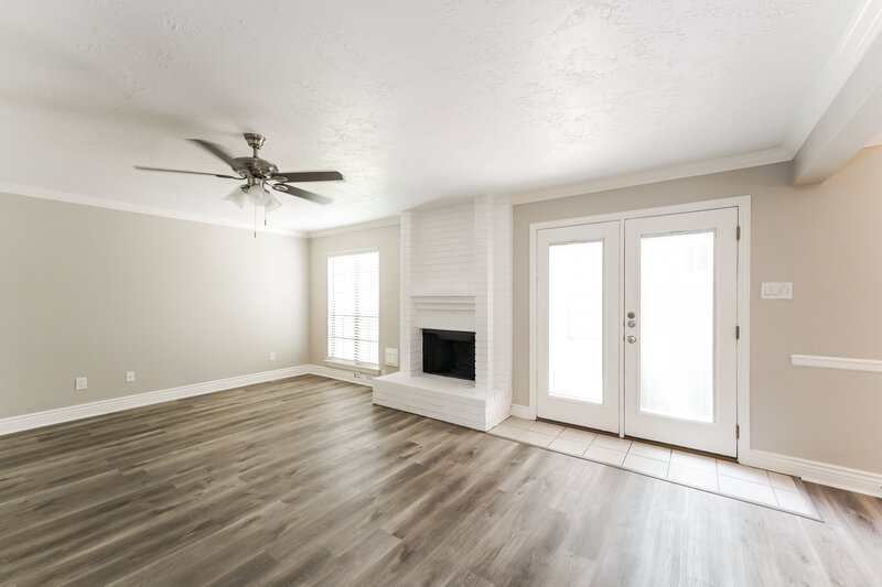 2,220/Mo, 1903 Brazos Crossing Dr Richmond, TX 77406 Living Room View 2
